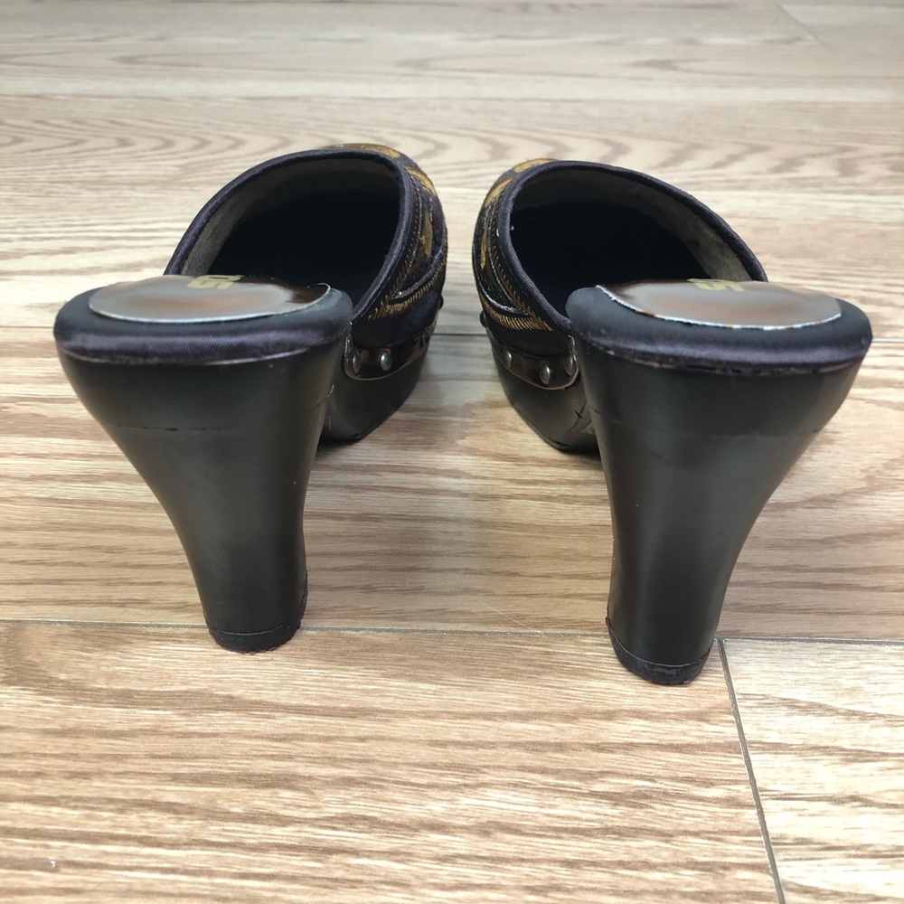 SODA Brown Satin Fabric Mule or Clog with Heel - Picture 5 of 10